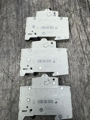 ABB 2CDS251001R0065 & 1 2CDS252001R0105 Electrical/PLC/Automation | ESS Industrial Equipment Sales (8)