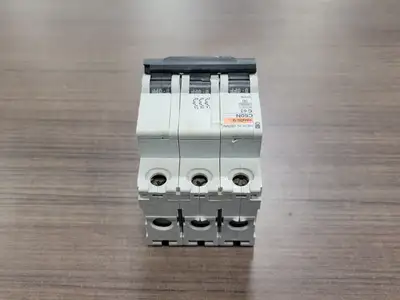 USED MERLIN GERIN C60N-C63