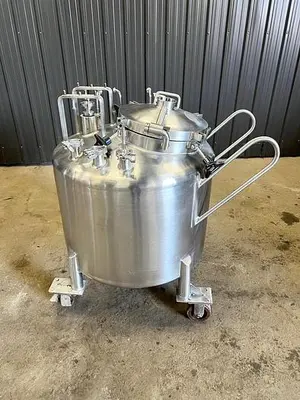 Used LEE INDUSTRIES 250 LDBT Stainless Steel Tanks Quebec CA | Carter-Wilson Equipment Services #451009