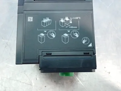 Used SCHNEIDER ELECTRIC ATV320U07S6C Variable Speed Drives Ohio US | HGR 24 #1006627