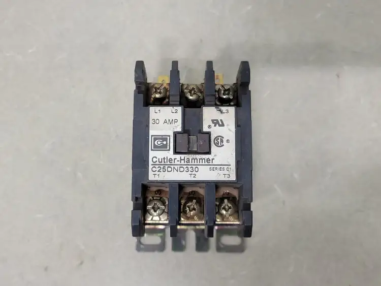 Used EATON C25DND330 Switchgears British Columbia CA | Lenmark #239910