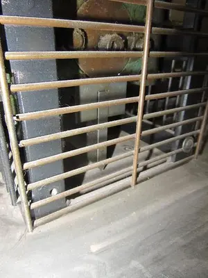 1241-200 Motorized Strip Chopper Machine/Back Flywheel