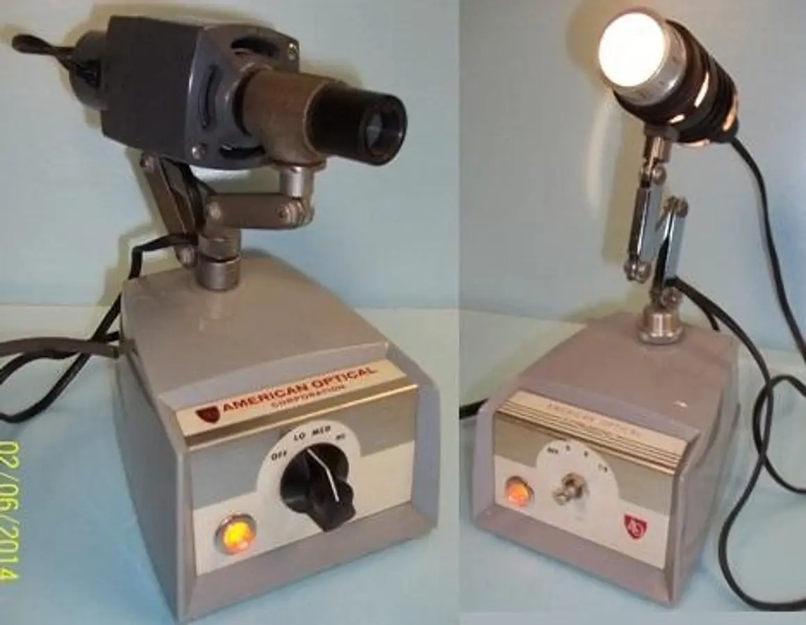 QTY. 1. AMERICAN OPTICAL CORP. ILLUMINATOR 115V 60...