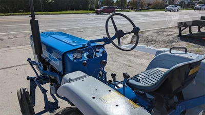 USED 1986 FORD 1710