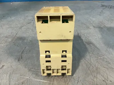 Used YASKAWA PMCUMP23S04L2 PLC Input & Output Ohio US | HGR 24 #1335388