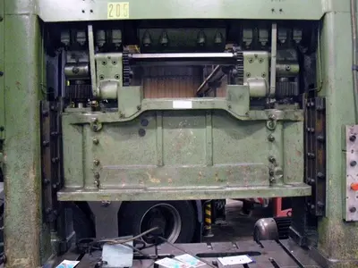 USED ARBOGA 250 TON