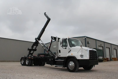 Used 2017 FREIGHTLINER 114SD Hooklifts & Roll-Offs Texas US | Roll Off Truck World #1491810