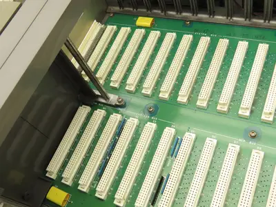 Mitsubishi FCA335MY-V PCB Slot Rack Chassis & Backplane Card Assembly MEC-M1A