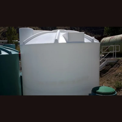 Vertical 5,600 Gallon Polyethylene Tank