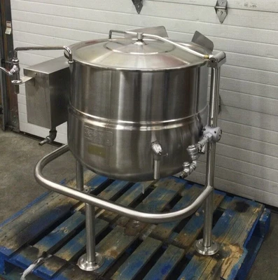 167-0262 Cleveland KDL40T 40-Gallon Manual Tilt Steam Kettle