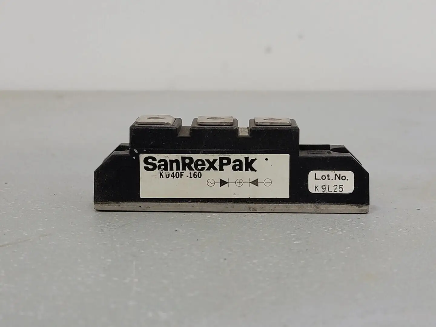 USED SANREXPAK KD40F-160