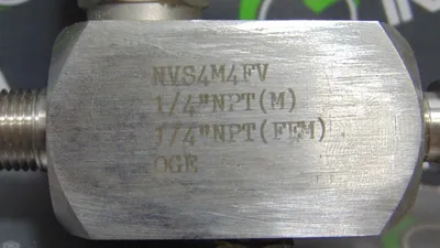 Parker NVS4M4FV Bonnet Valve 6000PSI MAX 1/4" Female NPT 1/4" Male NVS4M4FV New NIB