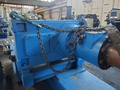 Flender 6" Plastic Extruder