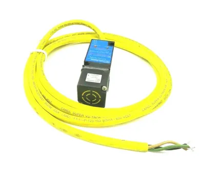 NEW CUTLER HAMMER E51ALT16PU PROXIMITY SENSOR INDUCTIVE SER.B1