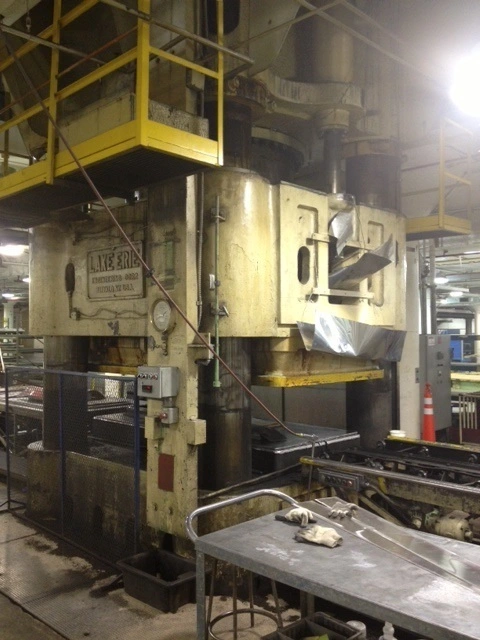 Used LAKE ERIE 4-POST Hydraulic Presses Michigan US | Universal Press & Machinery (UPM) #5042