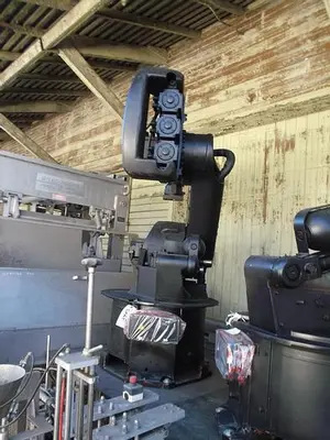 Robot, Kuka, Model KR150, Industrial, Heavy Duty, 6-Axes (2) #S740242