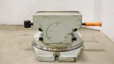 10" Milling Vise with Extra Swivel (New) - 6