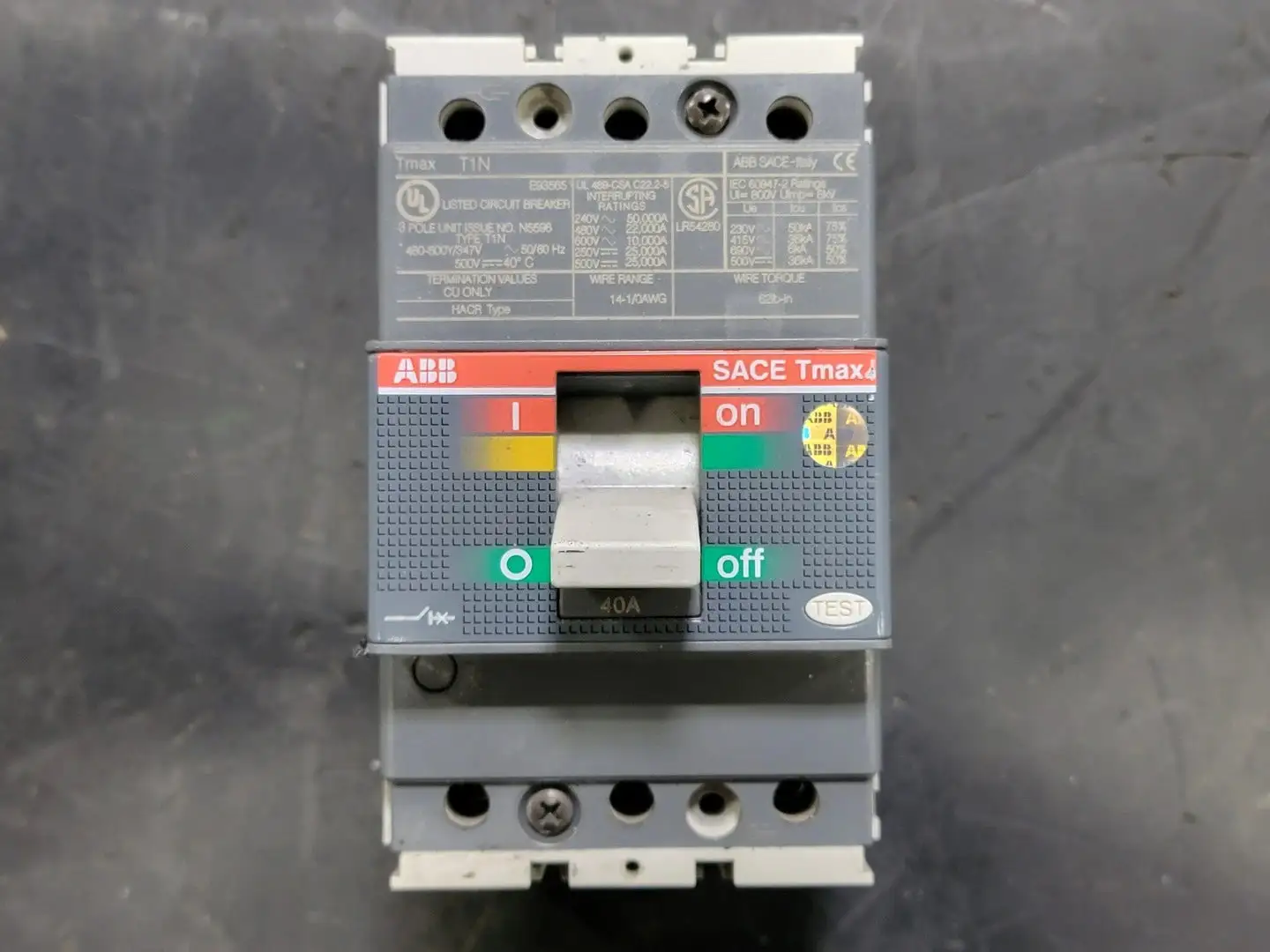 40 Amp, 3 Pole, 480-600Y/347 volts Circuit Breaker