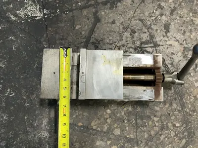 USED KURT MANUFACTURING CO 3600V
