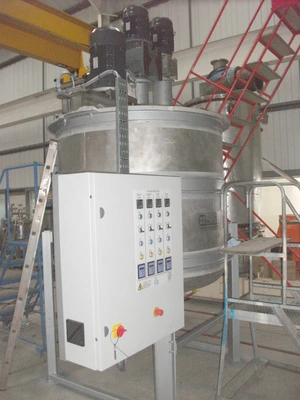 2,200L S/S Enclosed Combination mixer