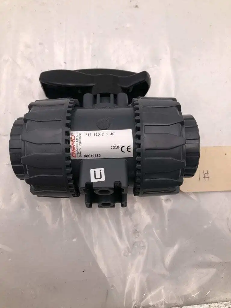 GEMU 717 32D 2140 1-1/4″ PVC Manual True Union Ball Valve
