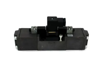 USED CKD PNEUMATIC SOLENOID VALVE