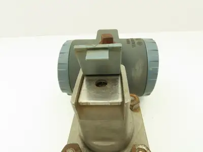 Foxboro 821GM-IK1NL2 Pressure Transmitter 4mA = 0 psi 20mA = 25 psi 12.5- 65 VDC