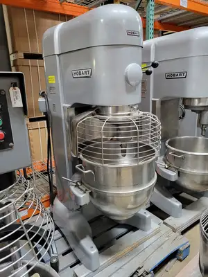 Used Hobart M802 80-Quart  Mixer w/Guard, 230V 3-Phase