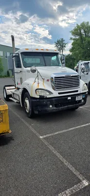 Used 2006 FREIGHTLINER COLUMBIA 120 Tractors & Trailers New York US | GBL Receivership Estate #1364424