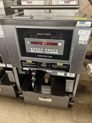 USED HENNY PENNY COMPUTRON 8000