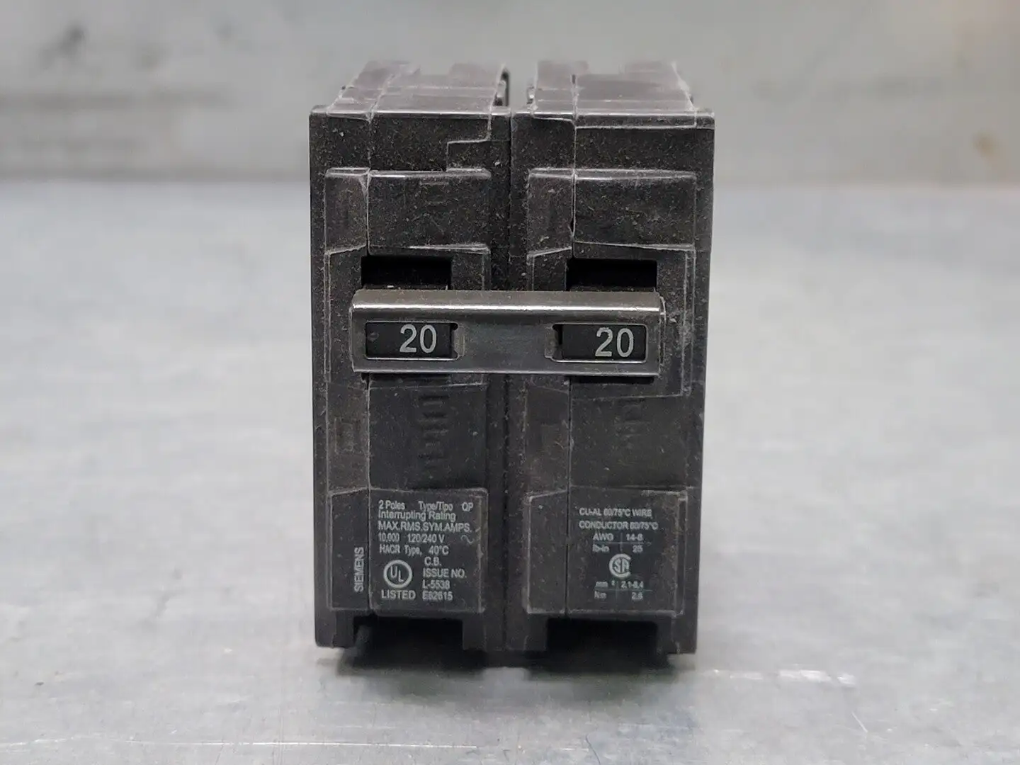 USED SIEMENS Q220
