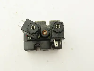 ARO A722SD-120-A-M Alpha Pneumatic Dual Solenoid Stacking Valve 3-Pos 120V 3/8"