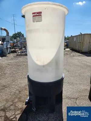 N/A (5) Plastic Checm-Tainer Tanks