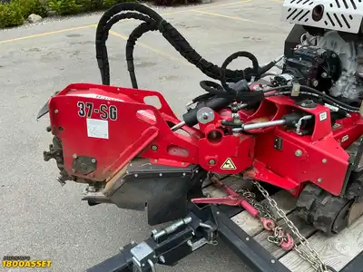 USED BARRETO 37-SG STUMP GRINDER WITH TRAILER