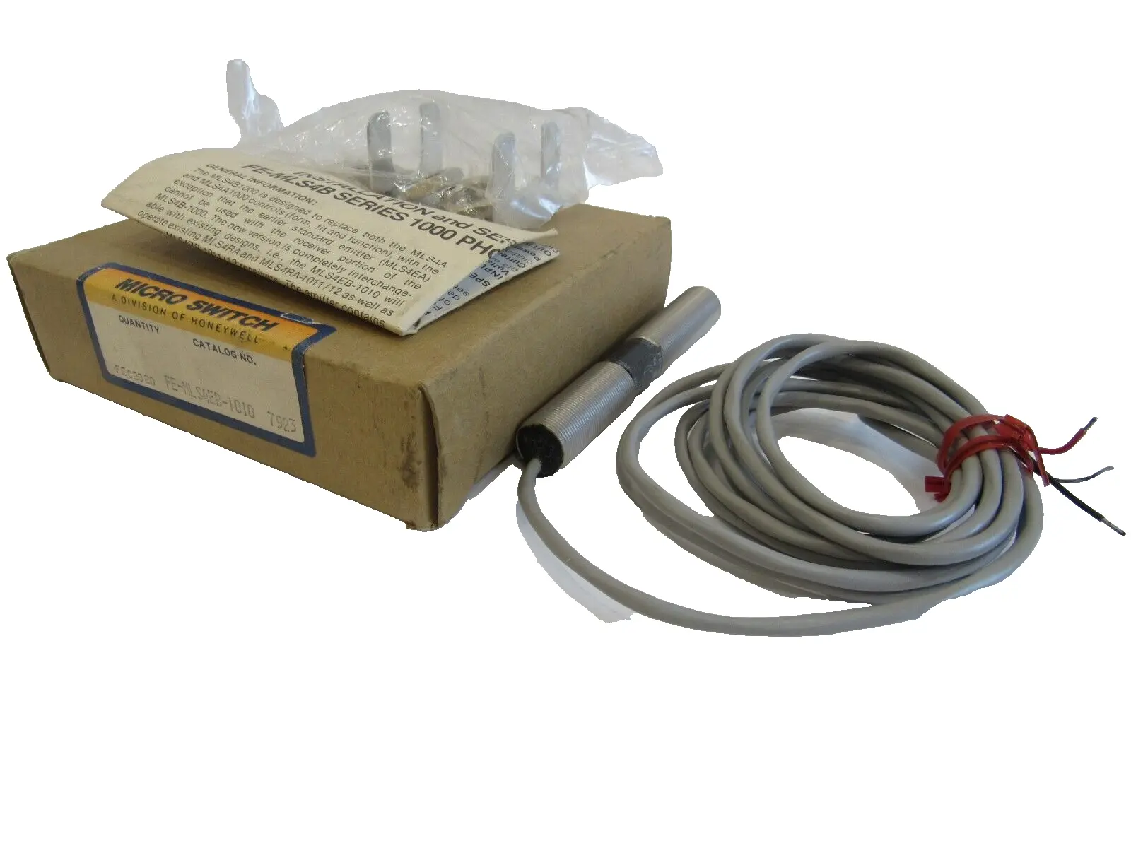 NEW HONEYWELL MICROSWITCH FE-MLS4EB-1010 SENSOR FEMLS4EB1010