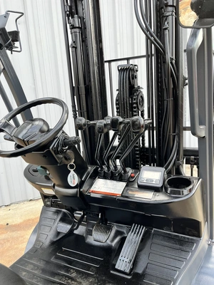 USED 2010 TOYOTA 8FGCU30