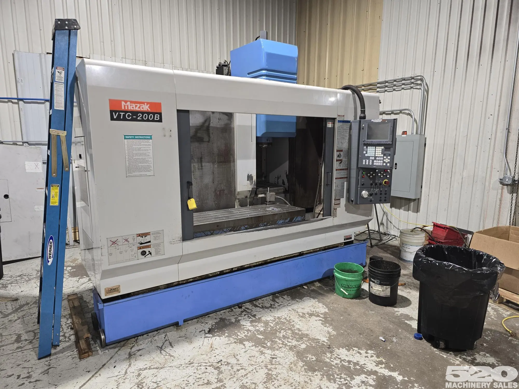 2000 Mazak VTC 200B CNC Vertical Machining Center
