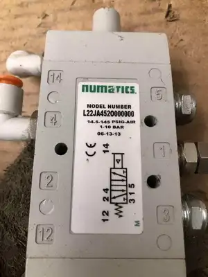 Numatics L22JA452O000000 4-Way Air Pilot Valve 14.5-145PSIG