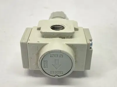 AR20-NO2E-Z-B | SMC  Pneumatic Air Pressure Regulator 1/4" NPT - Used