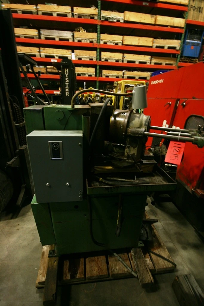 Oliver Model 600 Tool Grinder with Auto Feed, 9″ Chuck