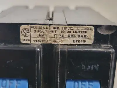 15 Amp, 2 Pole, 120/240 volts Circuit Breaker