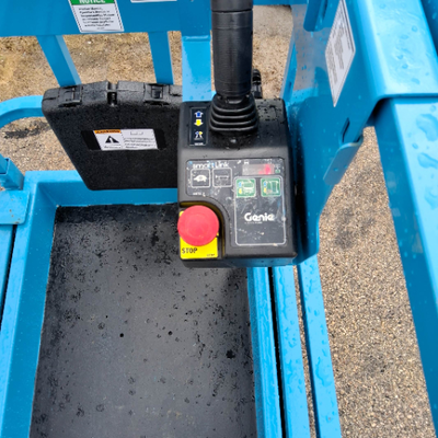 USED 2017 Genie GS-1930