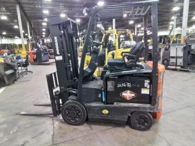 USED 2022 DOOSAN BC25S-7