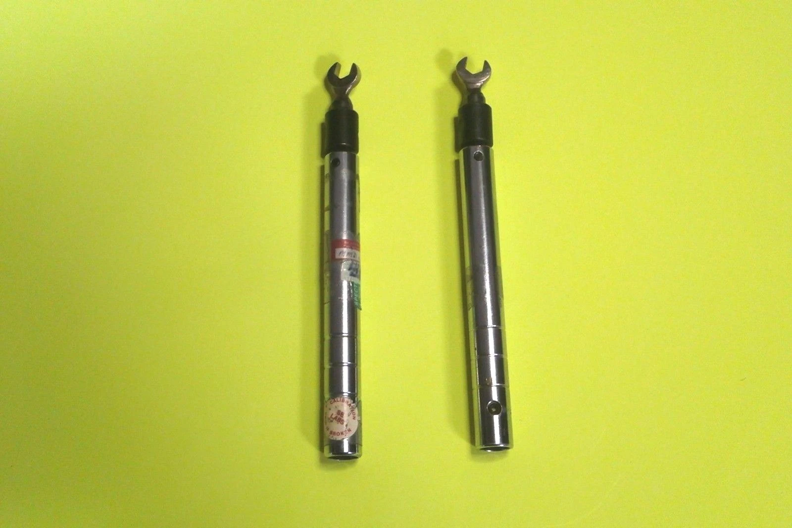 USED SET AT 8 IN/LB WRENCH