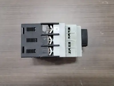 USED SIEMENS 3RV1021-1BA10