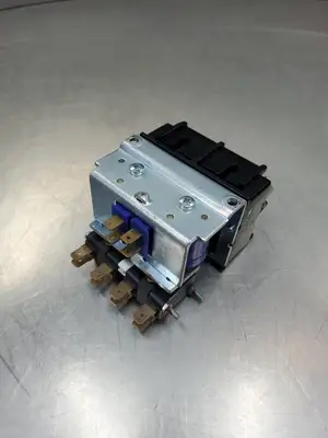 STRUTHERS-DUNN A275KXX91 120VAC 50/60Hz Reversing Contactor. 4C-35