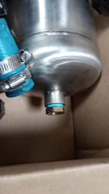 32" x 8" MANIFOLD- 4 PORTS - END OUTLETS WIHT 4 MECAIR ME 814 NPT STAINLESS STEE