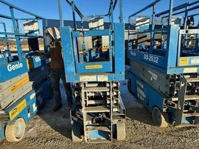 USED GENIE GS-2632
