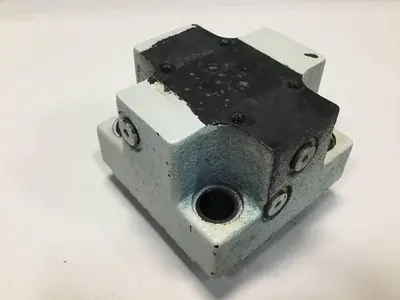 USED VICKERS CVCS25W11S210A00B12