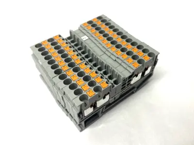 USED PHOENIX CONTACT FEED-THROUGH TERMINAL BLOCK PT 2,5-QUATTRO LOT OF 12